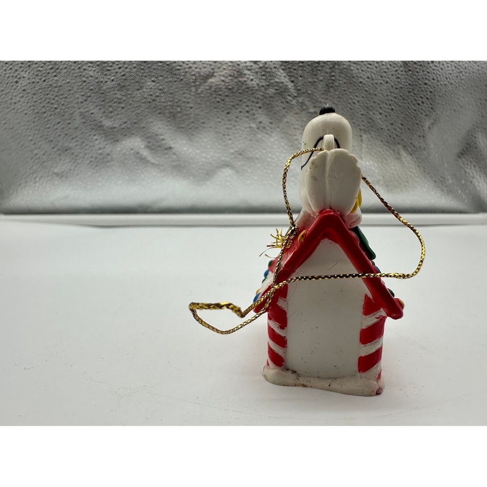 Vintage Peanuts Snoopy Woodstock Christmas Ornament Doghouse Santa Hat PVC - Picture 2 of 6